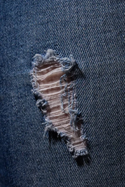 Textur von Blue Holey Jeans — Stockfoto