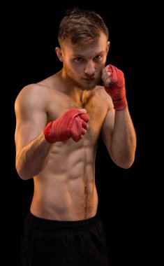 Bandaj boks genç savaşçı