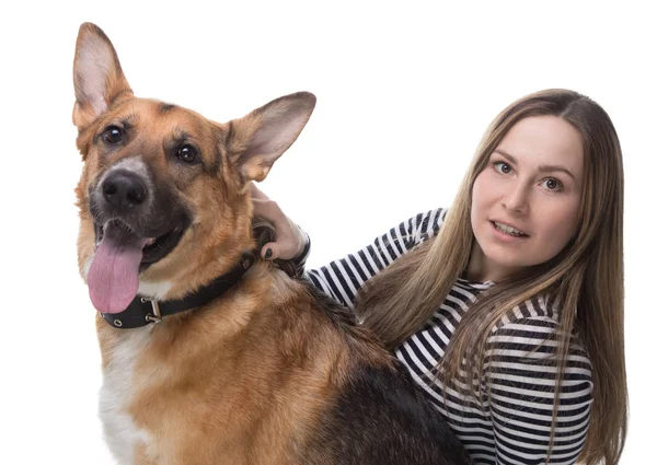 Junge Frau und deutscher Schäferhund — Stockfoto
