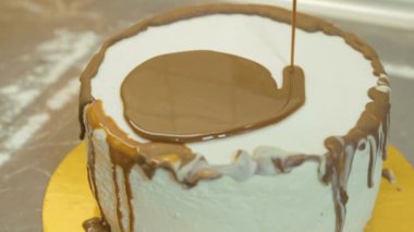 Kek için dökme çikolata tatlı sır