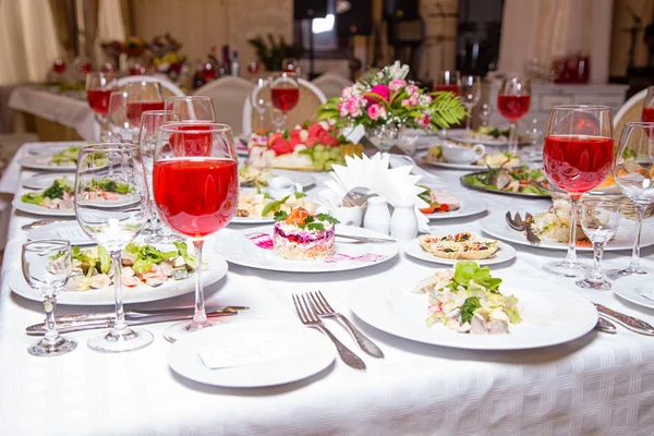 연회 이벤트-tablewear 및 식사 — 스톡 사진