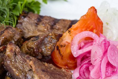 Izgara dana eti ve sebze