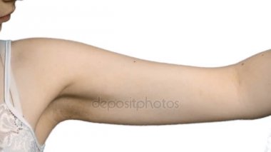 Sarkık triceps dokunmadan kadın