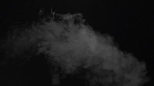 Vit rök av elektronisk cigarett — Stockvideo