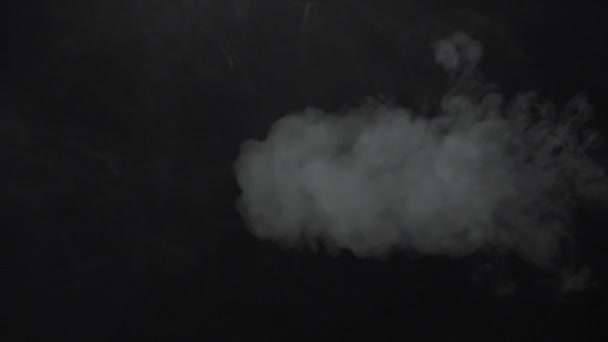 Nuvem fumegante a vapor branca de cigarro eletrônico — Vídeo de Stock