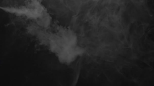 Fehér steam felhő elektronikus cigaretta — Stock videók