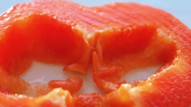 Slice of red pepper — Stock Video