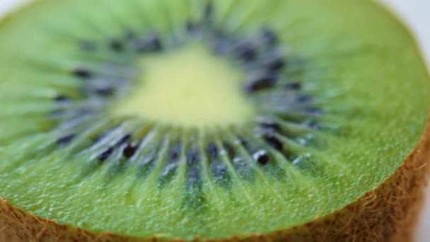 Roterande skiva kiwi — Stockvideo