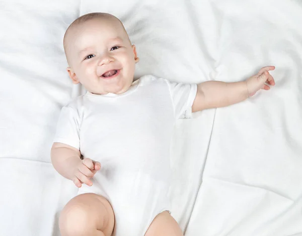 Směje se pět měsíční dítě — Stock fotografie