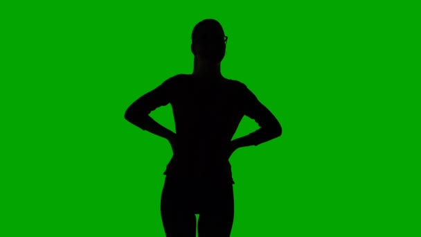 Silhouette des schlanken Mädchens — Stockvideo