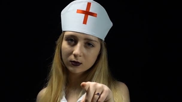 Zeigende Krankenschwester — Stockvideo