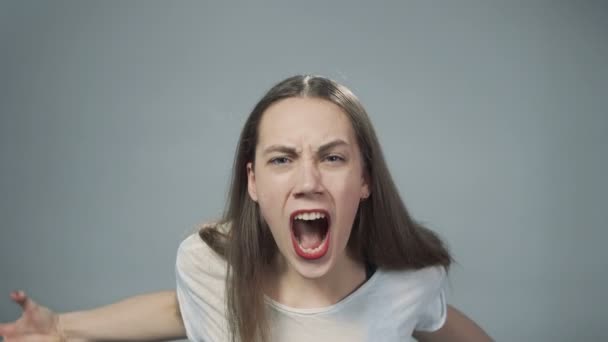 Video de la joven gritando chica — Vídeo de stock