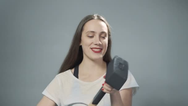 Video of young woman with sledgehammer — Stock Video