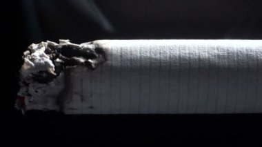 Yanan sigaranın makro görüntüleri