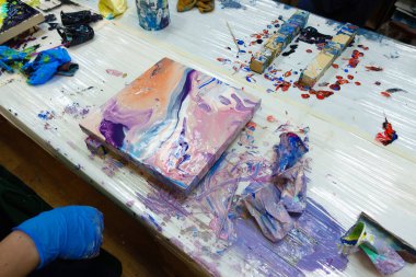Photo of picture in art fluid technology
