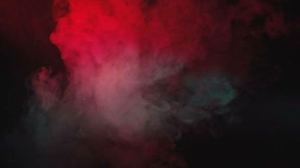 Видео цветного облачного дыма электронной сигареты — стоковое видео