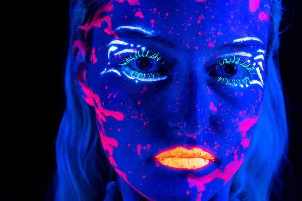 Photo of girl with bright make-up in neon — Stock Photo, Image