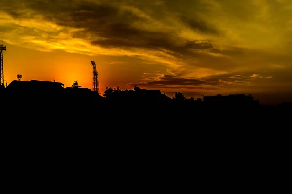 Coucher Soleil Sur Stade Avec Quartier Résidentiel Premier Plan — Photo