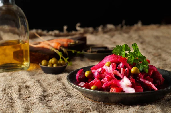 Salada de chucrute com close-up de legumes-vinagrete . — Fotografia de Stock