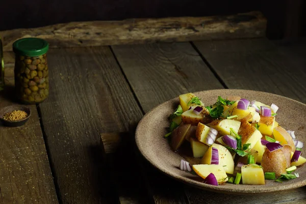 Salada de batata com molho Dijon . — Fotografia de Stock