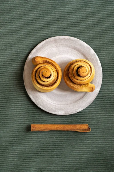 Cinnabon home baking.Smileys — Stock Photo, Image