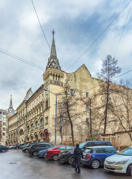 Moscovo. 7 de janeiro de 2018. Um monumento arquitectónico. Quinta Savvinsky. Rua Tverskaya 6, edifício 6 . — Fotografia de Stock