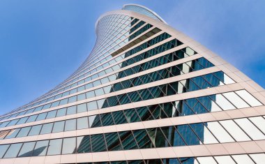 Moskova. 11 Eylül 2019. Moskova şehri. Mavi gökyüzünün arka planında Kule Evrim