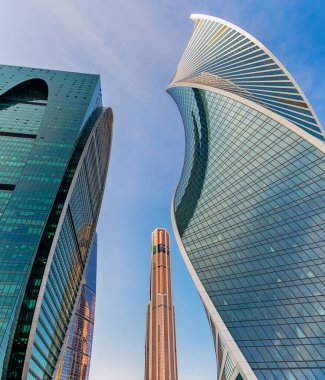 Moskova. 11 Eylül 2019. Moskova şehrinin gökdelenlerine bakış: Merkür, İmparatorluk, Evrim 