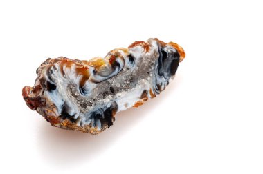 Beyaz arka plan üzerinde Jeod akik.