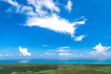 Dominik Cumhuriyeti, Miches 'teki Yuvarlak Dağ' ın güzel manzarası. Montaa Redonda Miches.