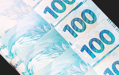 Gerçek para birimi. Para, Dinheiro, Brezilya, Reais. Banknotlarda gerçek paralar.