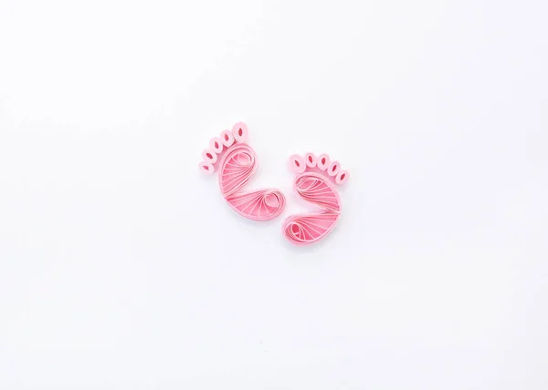 可爱的女婴脚印 人工用纸填塞技术制成 — 图库照片