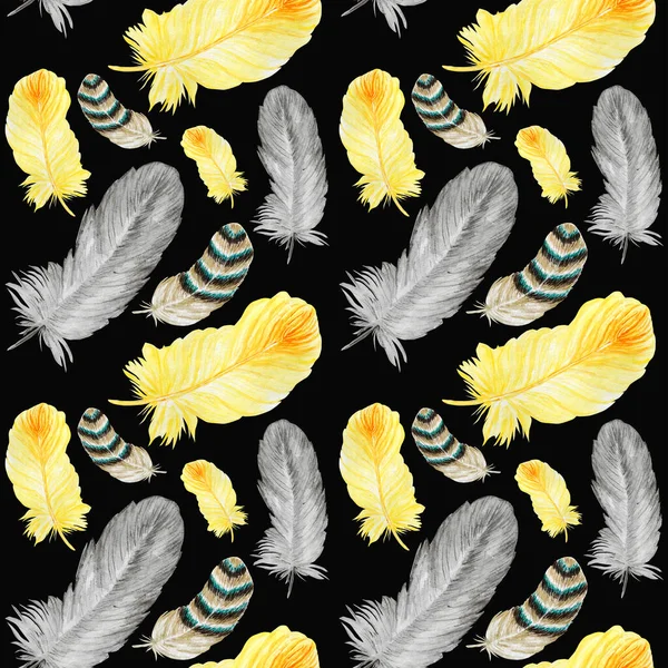 Patrón sin costuras Acuarela aves dibujadas a mano Brillante pluma amarilla, gris, de rayas beige. Textura de tela de ilustración Concepto de diseño sobre fondo negro. Primavera feliz día de Pascua —  Fotos de Stock