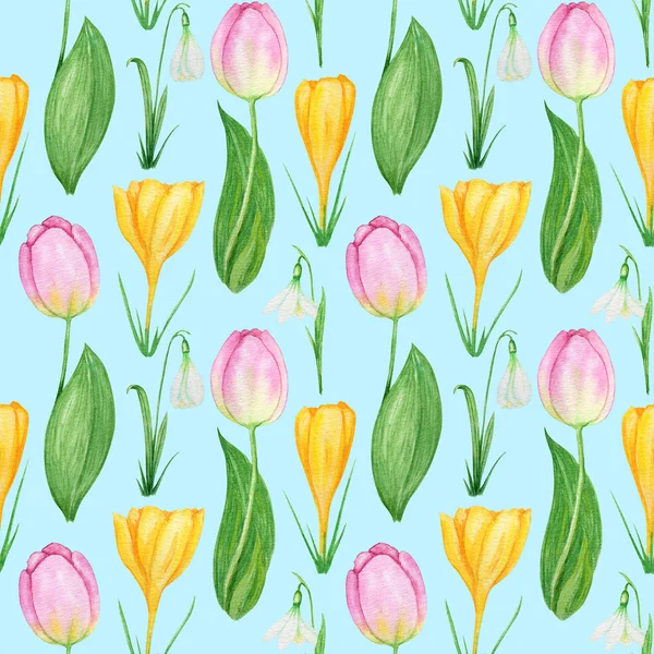 Nahtloses Muster mit Schneeglöckchen Krokus Tulpe Frühling Osterblumen mit grünen Blättern. Stoffstruktur mit Schneeglöckchen, Tulpen Handgemalte Aquarell-Illustration auf hellblauem Hintergrund. Frühlingssymbole — Stockfoto