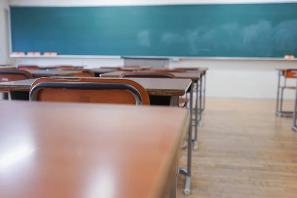 Ruang Kelas Kosong Interior Sekolah Dengan Kursi Modern — Stok Foto