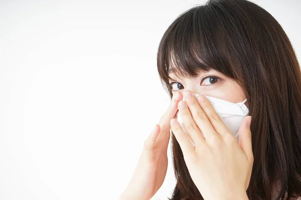 Jong Aziatisch Vrouw Met Gezicht Masker — Stockfoto