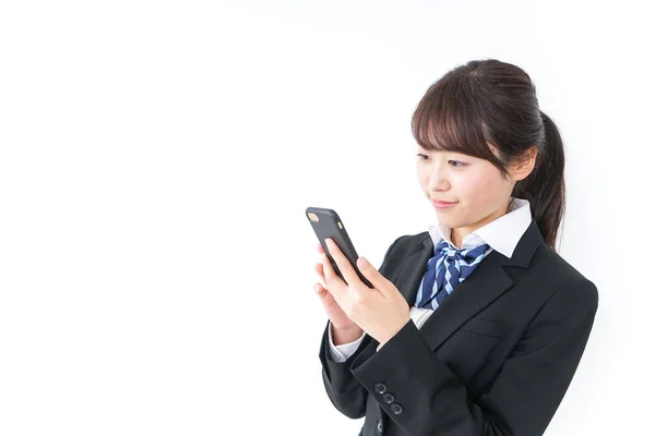 Portret Azjatyckiej Młodej Bizneswoman Pomocą Smartfona — Zdjęcie stockowe