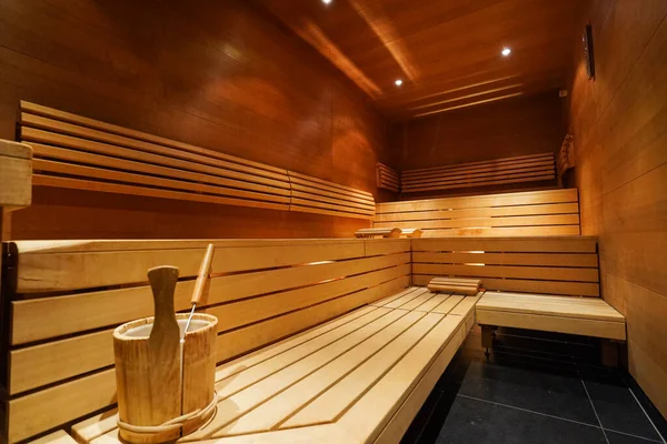 Sauna Madera Con Bañera Hidromasaje — Foto de Stock