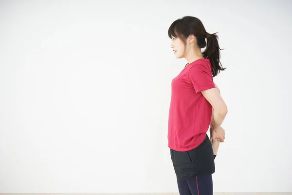 Portrait Sporty Asian Woman Stretching Home — Stock Photo, Image