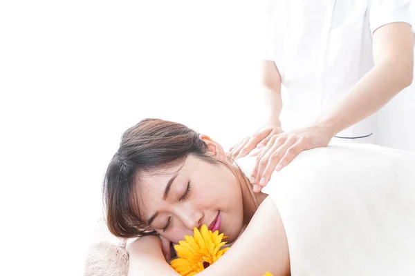 Jong Mooi Vrouw Ontvangst Massage Spa Salon — Stockfoto