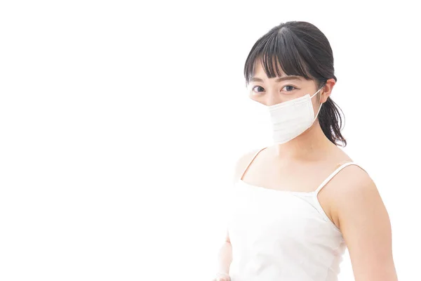 Jong Aziatisch Vrouw Met Gezicht Masker — Stockfoto