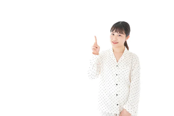 Aziatische Jong Vrouw Pyjama Geïsoleerd Een Witte Achtergrond — Stockfoto
