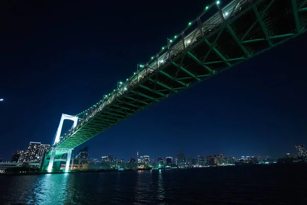 东京市的天际线 夜晚灯火通明 — 图库照片