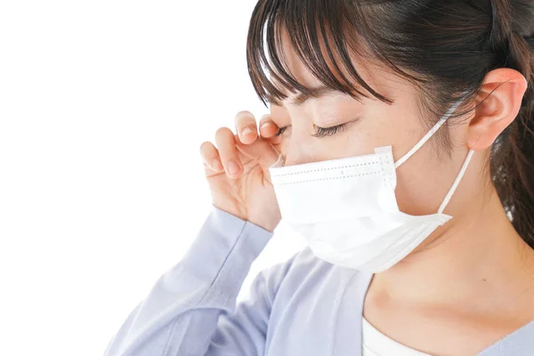 Jong Aziatisch Vrouw Met Gezicht Masker — Stockfoto