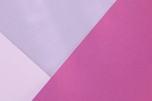 ライラック紫色の紙の背景。幾何学的図形です抽象幾何学的平面構成。モノクロームの段ボールの空のスペース — ストック写真