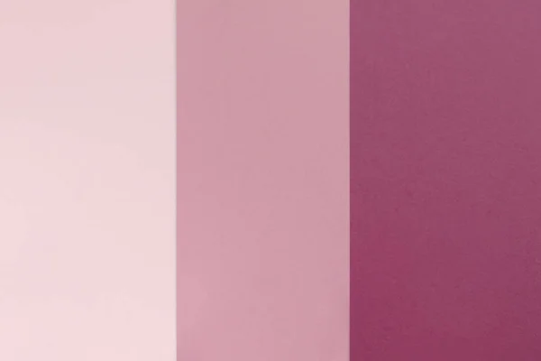 ブルゴーニュピンクパステルカラーの紙の背景。幾何学的な平面構成。モノクロームの段ボールの空のスペース. — ストック写真