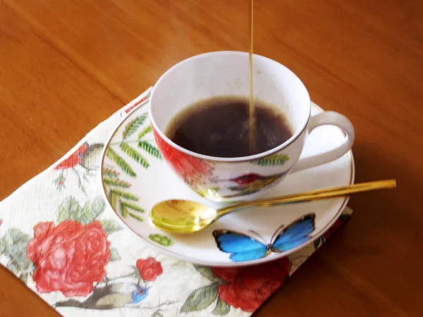 Beauty Kaffeetasse Auf Holztisch Mit Dunklem Leckerem Kaffee Brauner Alter — Stockfoto