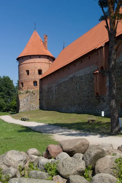 Středověký Hrad Trakai Postavený Ostrově Jezera Galvė Nedaleko Vilniusu Jedna — Stock fotografie