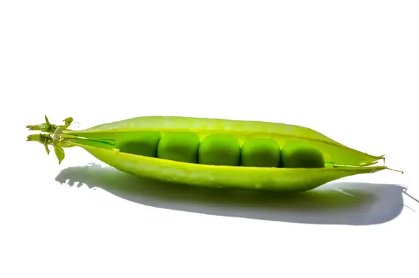 近くの緑のエンドウ豆、カバーのエンドウ豆 — ストック写真