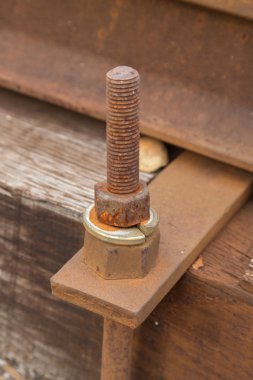 eski paslı yüzey. kırmızı renk arka plan